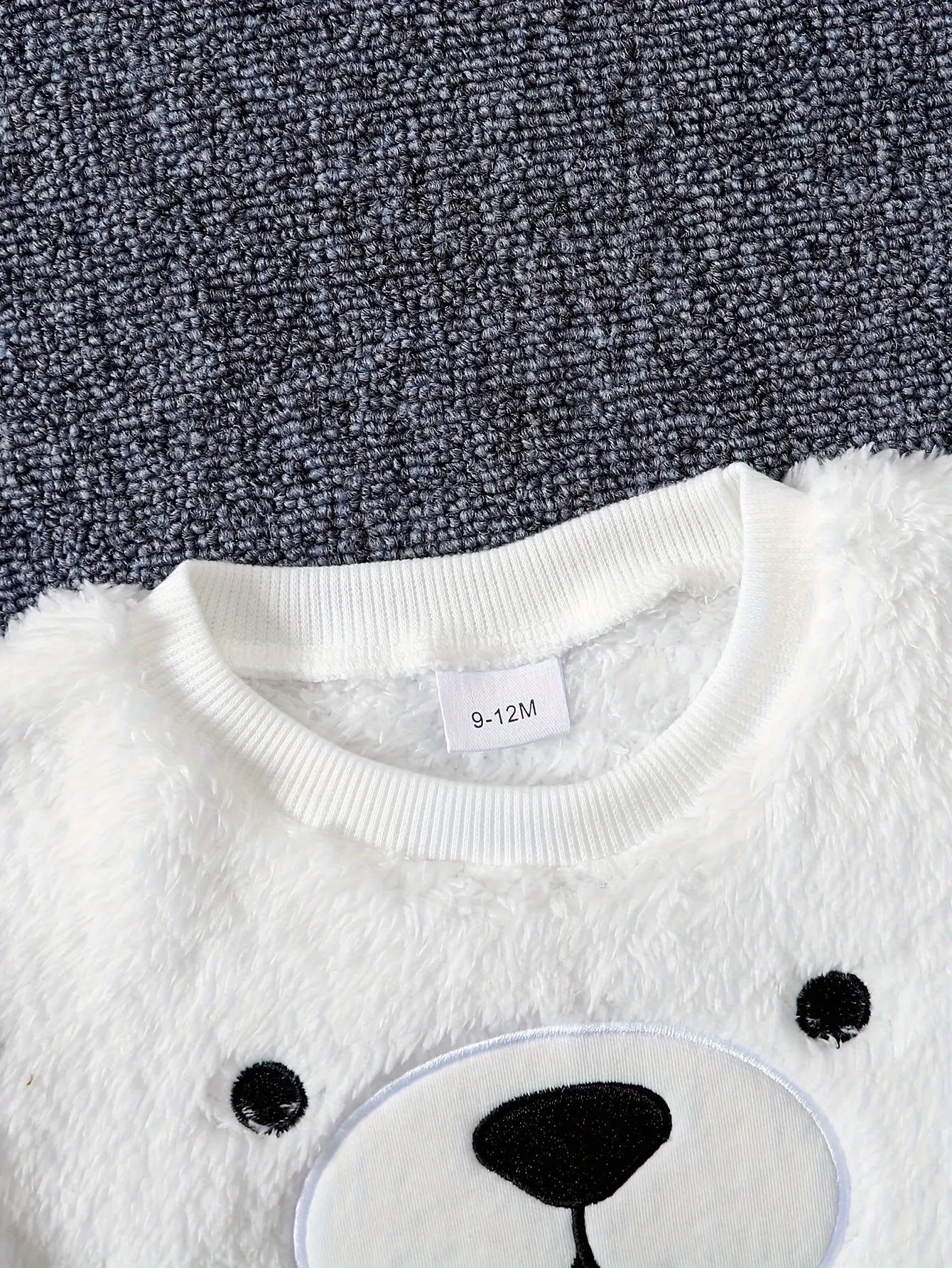 2PCS Fuzzy Infant Boys' Long Sleeve Sweatshirt & Pants Set - Cute Cartoon Pattern, Outdoor Cloth for Fall/Winter