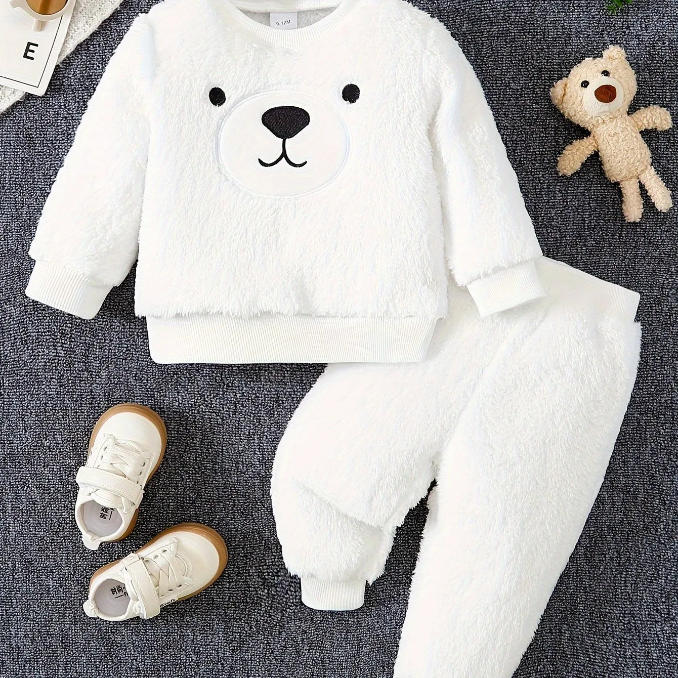 2PCS Fuzzy Infant Boys' Long Sleeve Sweatshirt & Pants Set - Cute Cartoon Pattern, Outdoor Cloth for Fall/Winter