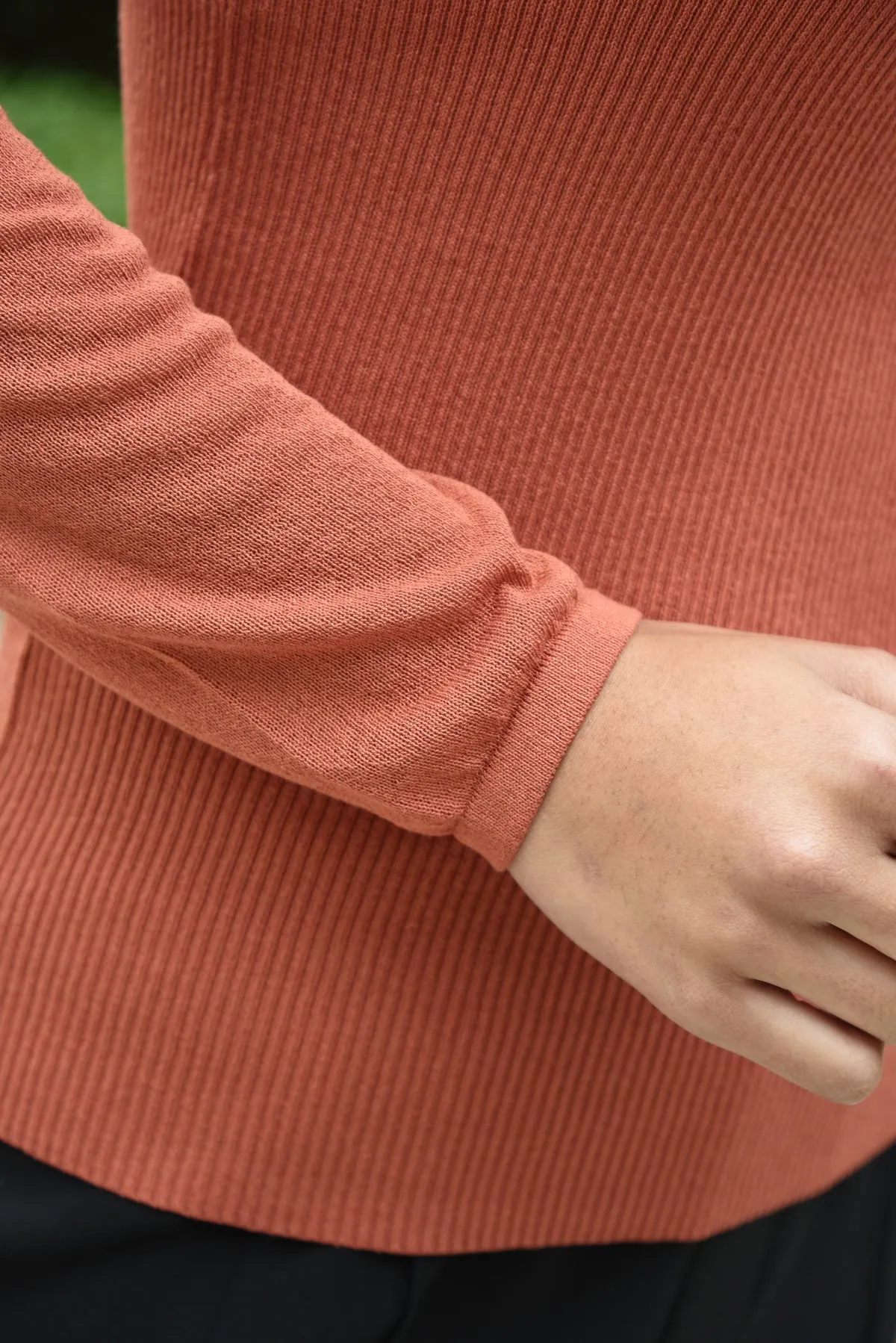 A LITTLE KNIT TOP