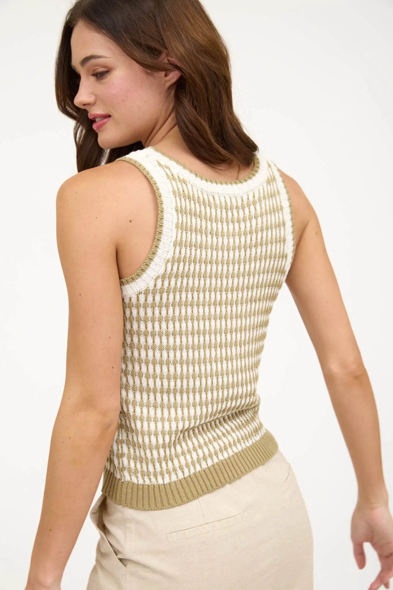 CONTRAST KNIT SLEEVELESS PULLOVER SWEATER VEST