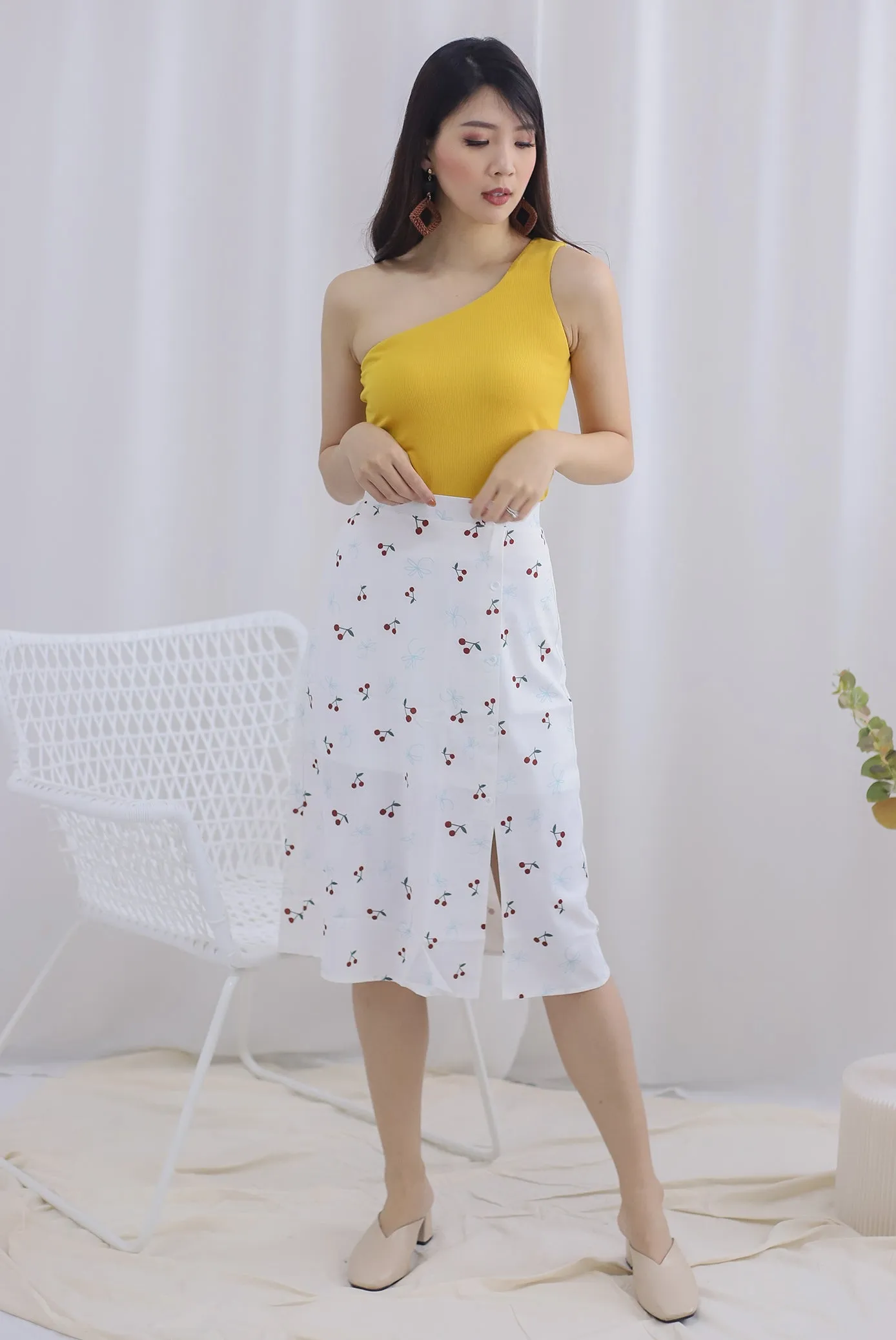 Eathelyn Ribbed Toga Top In Mustard
