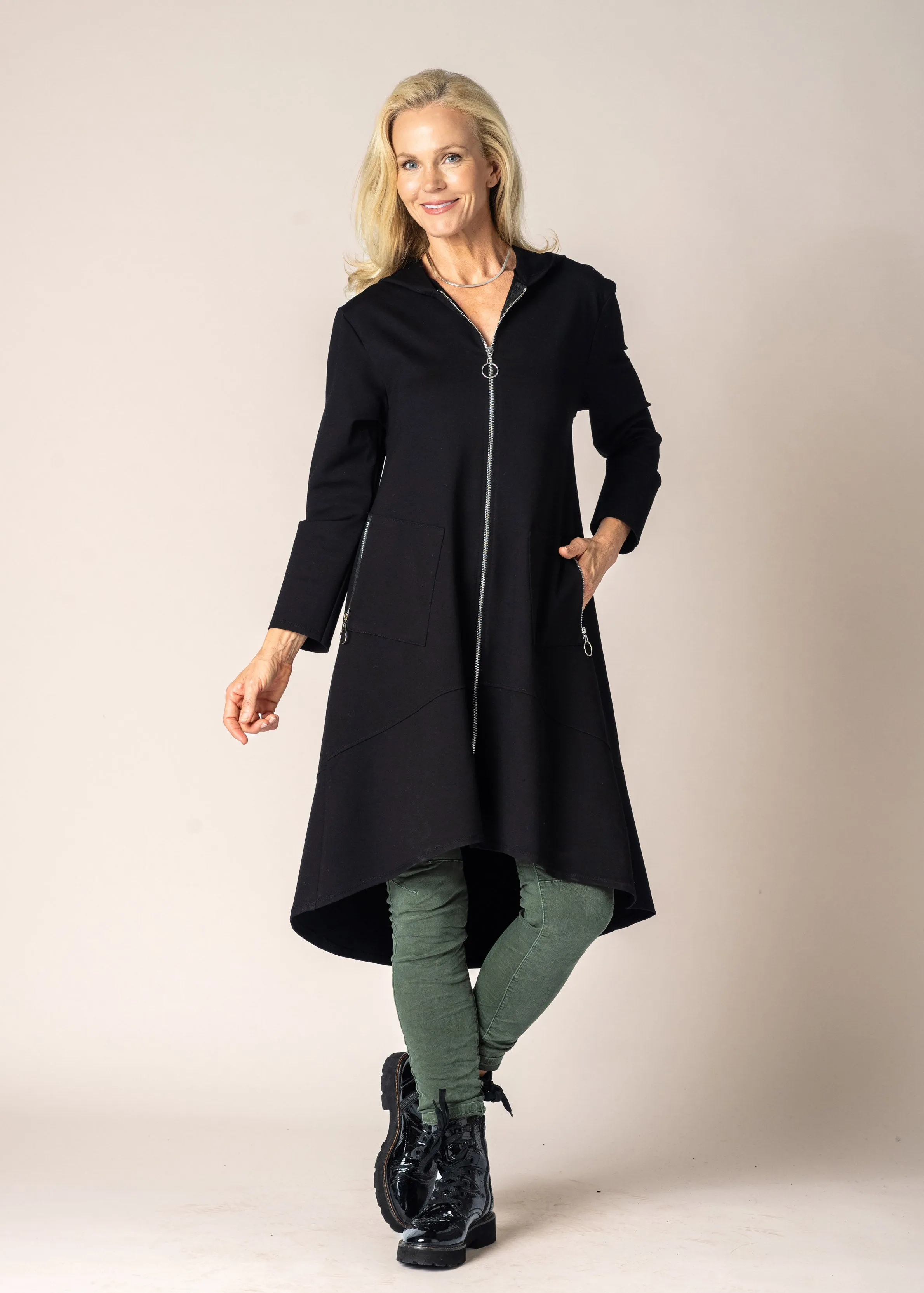 Emmsa Jacket in Onyx