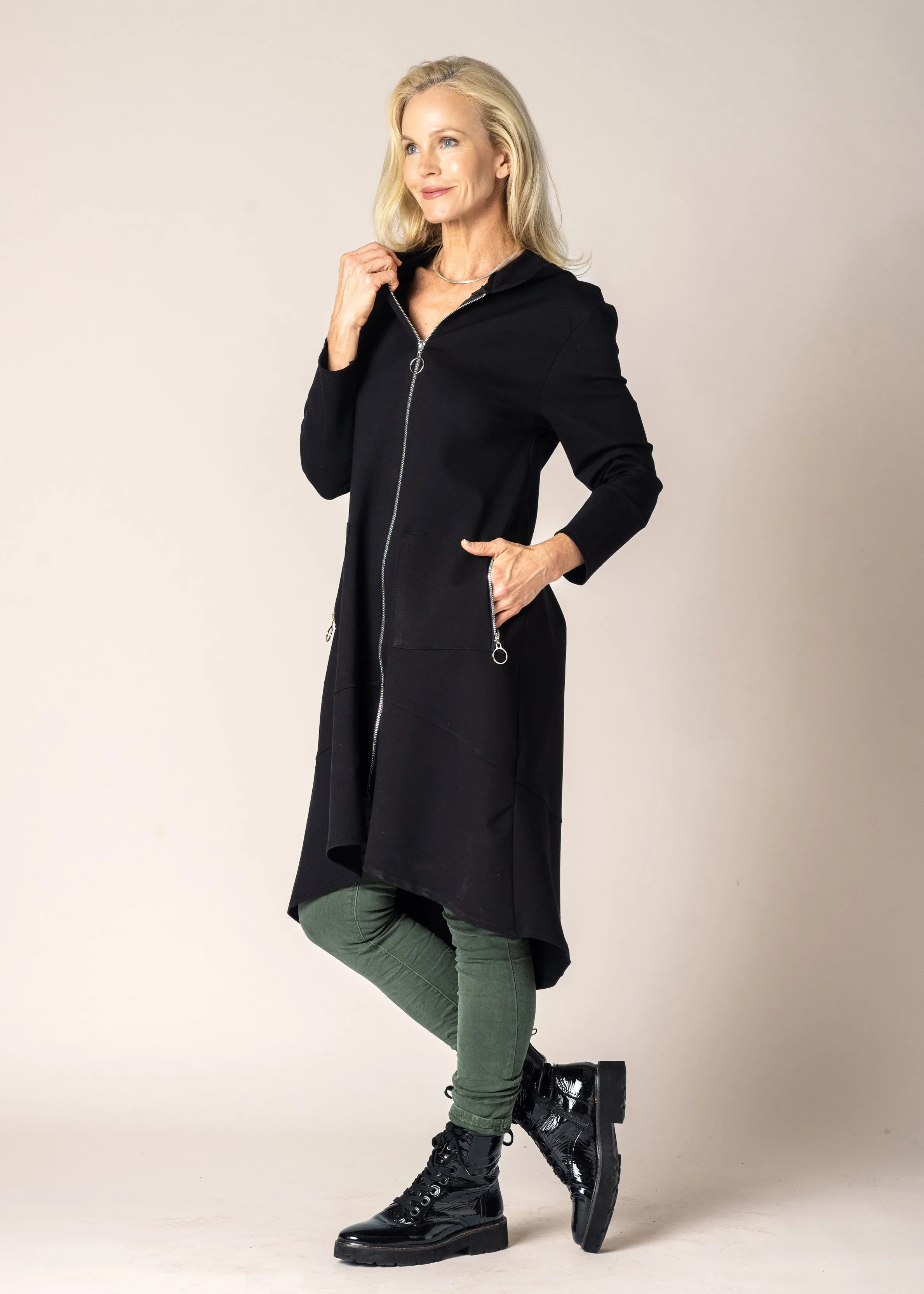 Emmsa Jacket in Onyx