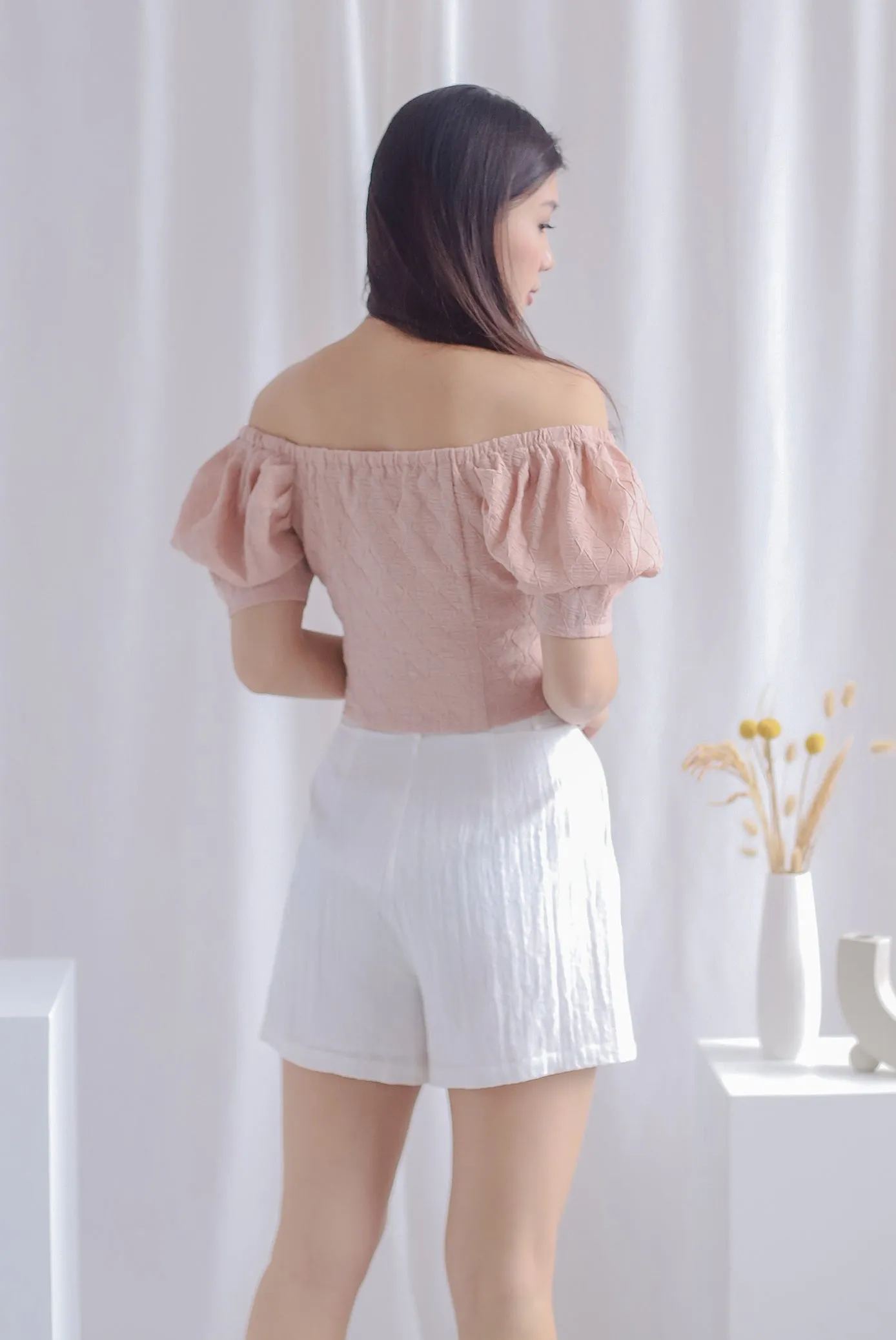 Epone Textured Puffy Sleeve Top In Blush