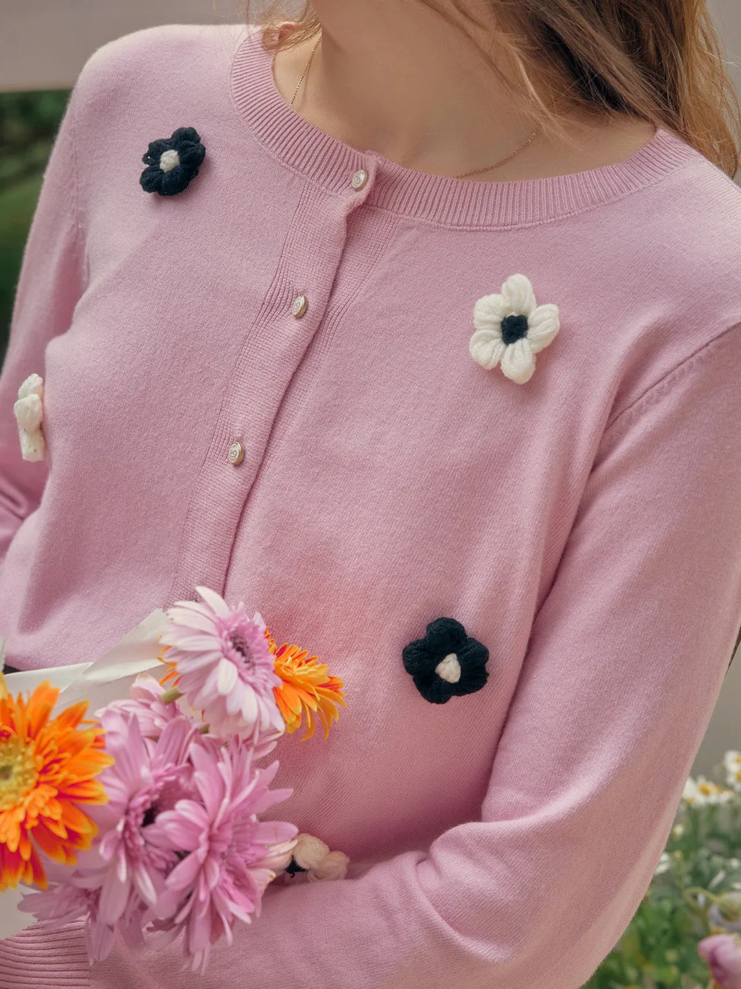 【Final Sale】Amabel Round Neck Flower Cardigan