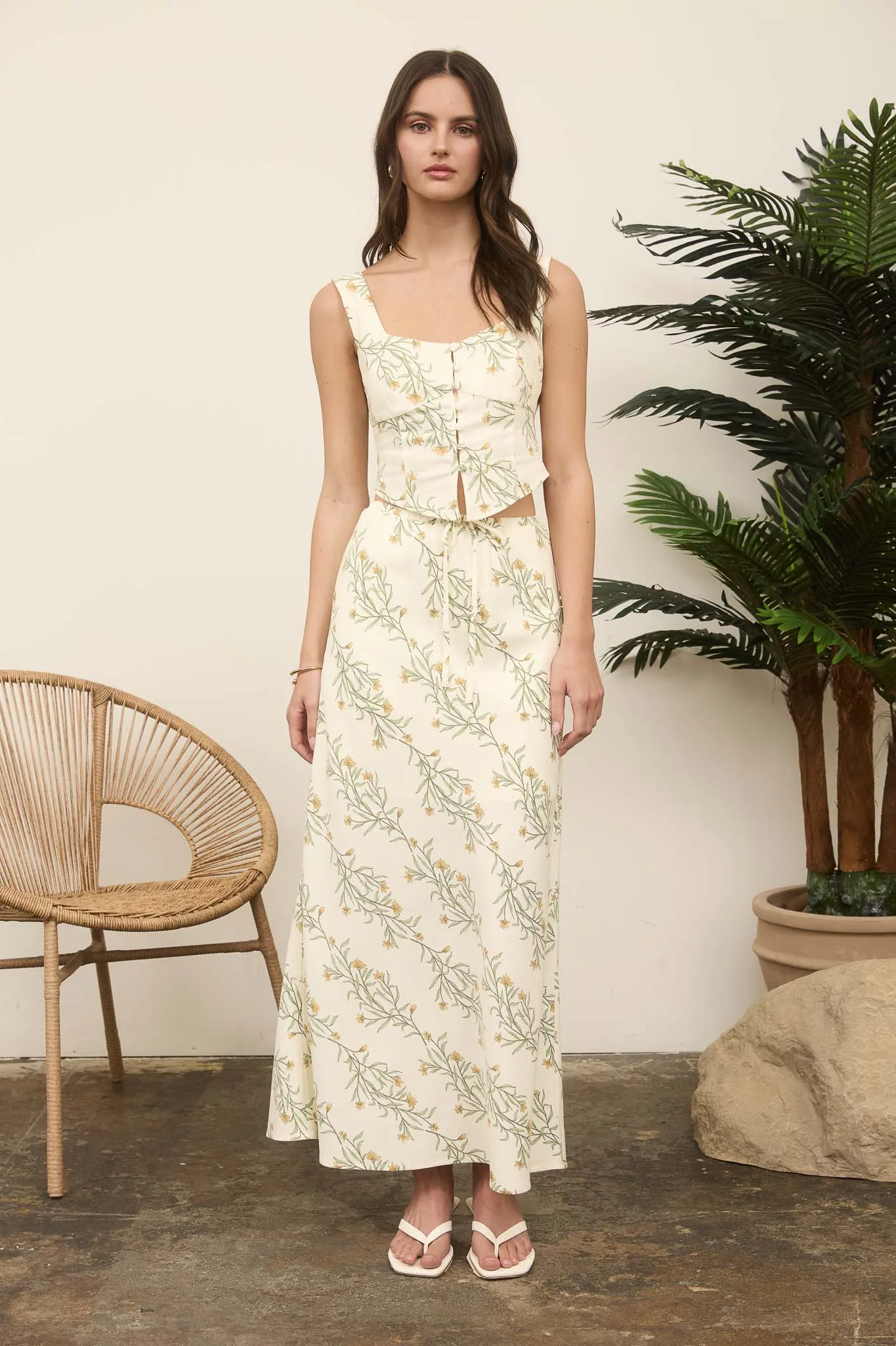 FLORAL CORSET DETAIL BUTTON DOWN LINEN CROP TOP