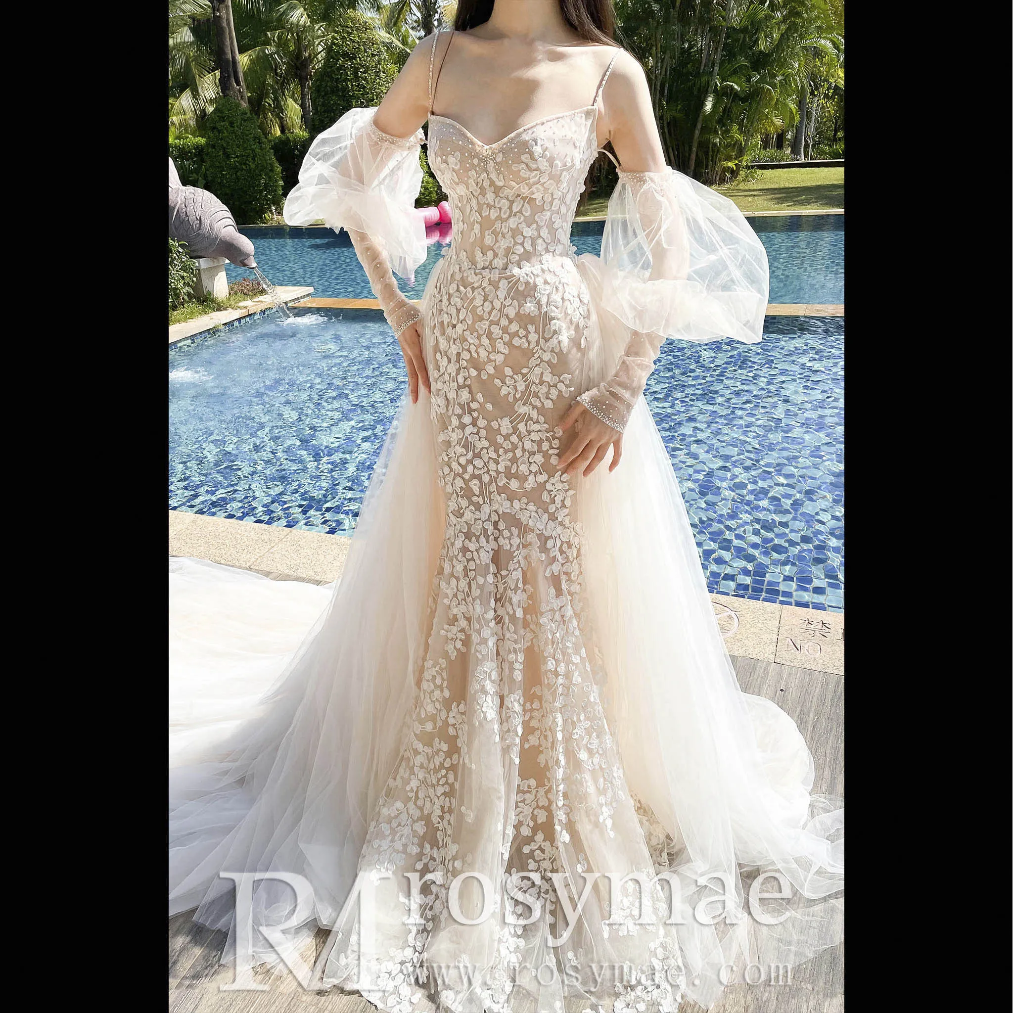 Gorgeous Spaghetti Strap Mermaid Wedding Dress with Detachable Train