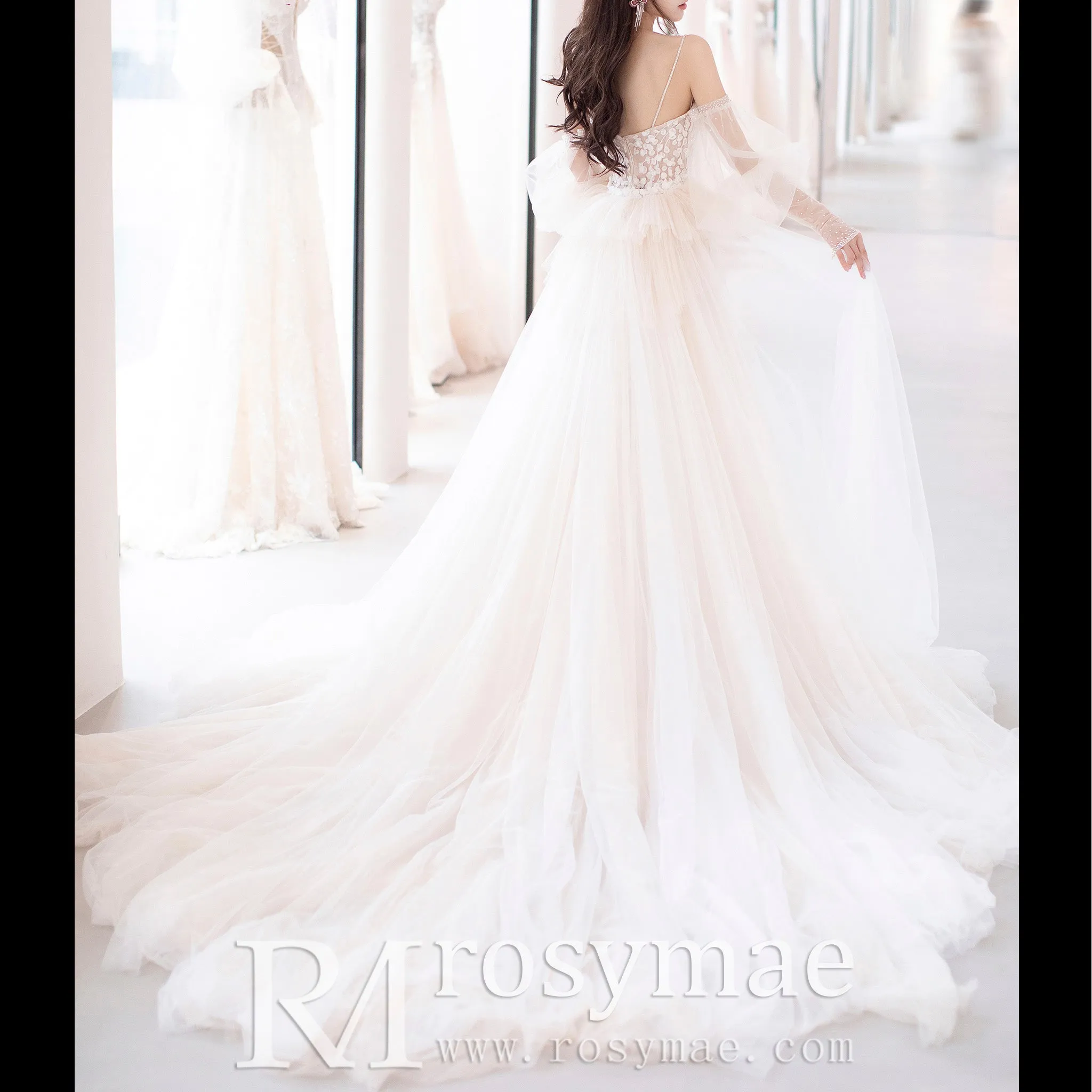 Gorgeous Spaghetti Strap Mermaid Wedding Dress with Detachable Train