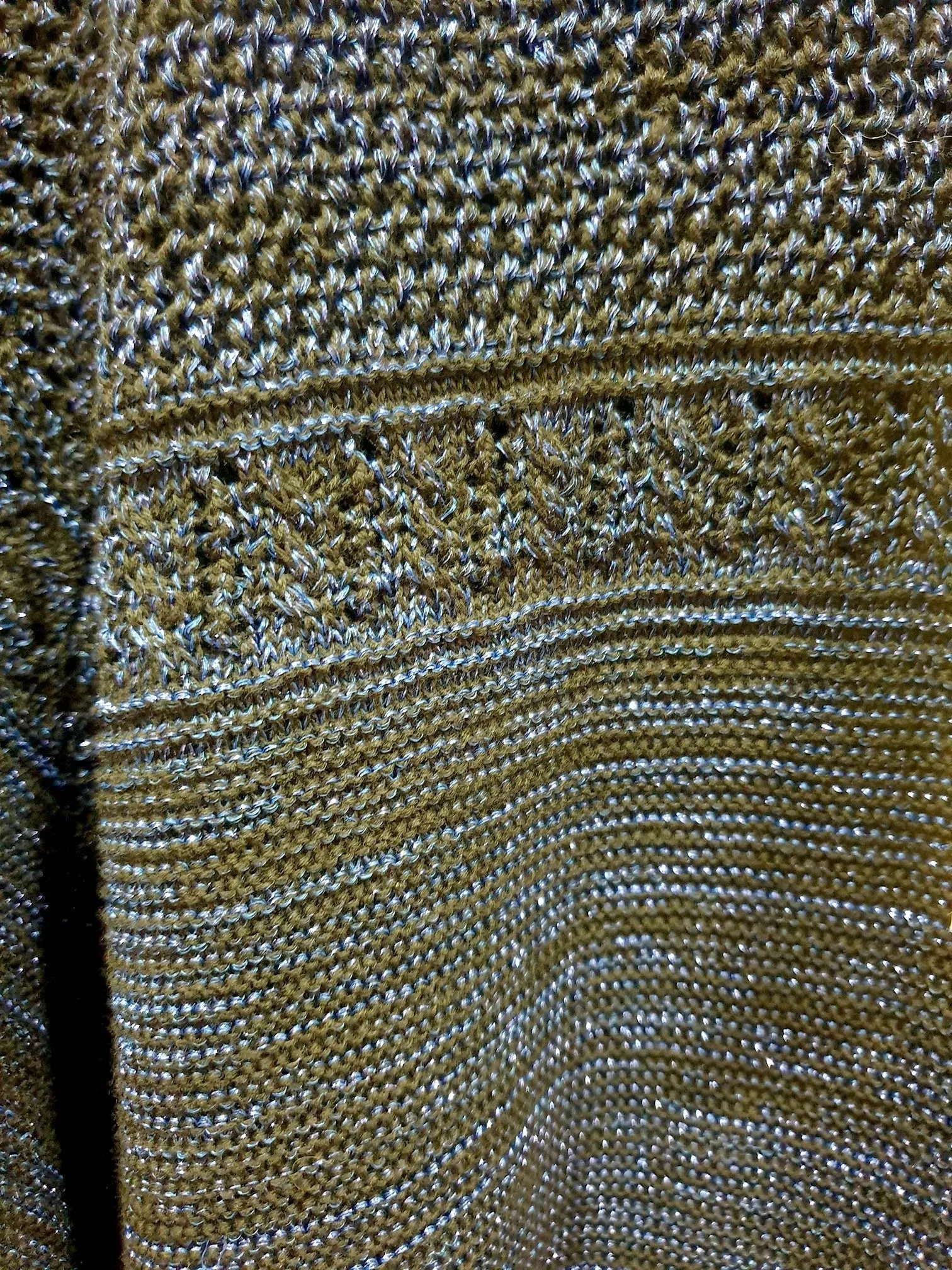 Gorman blue metallic knit top size 18 (2024 style)