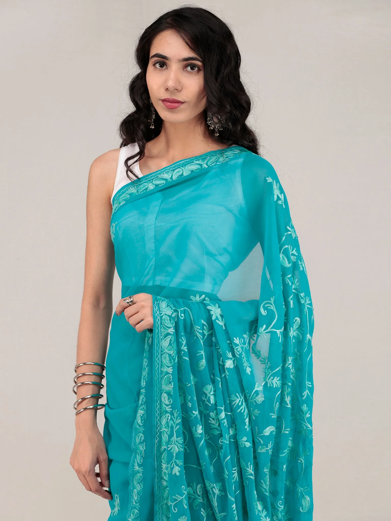 Green Aari Embroidered Georgette Saree From Kashmir - S031704638