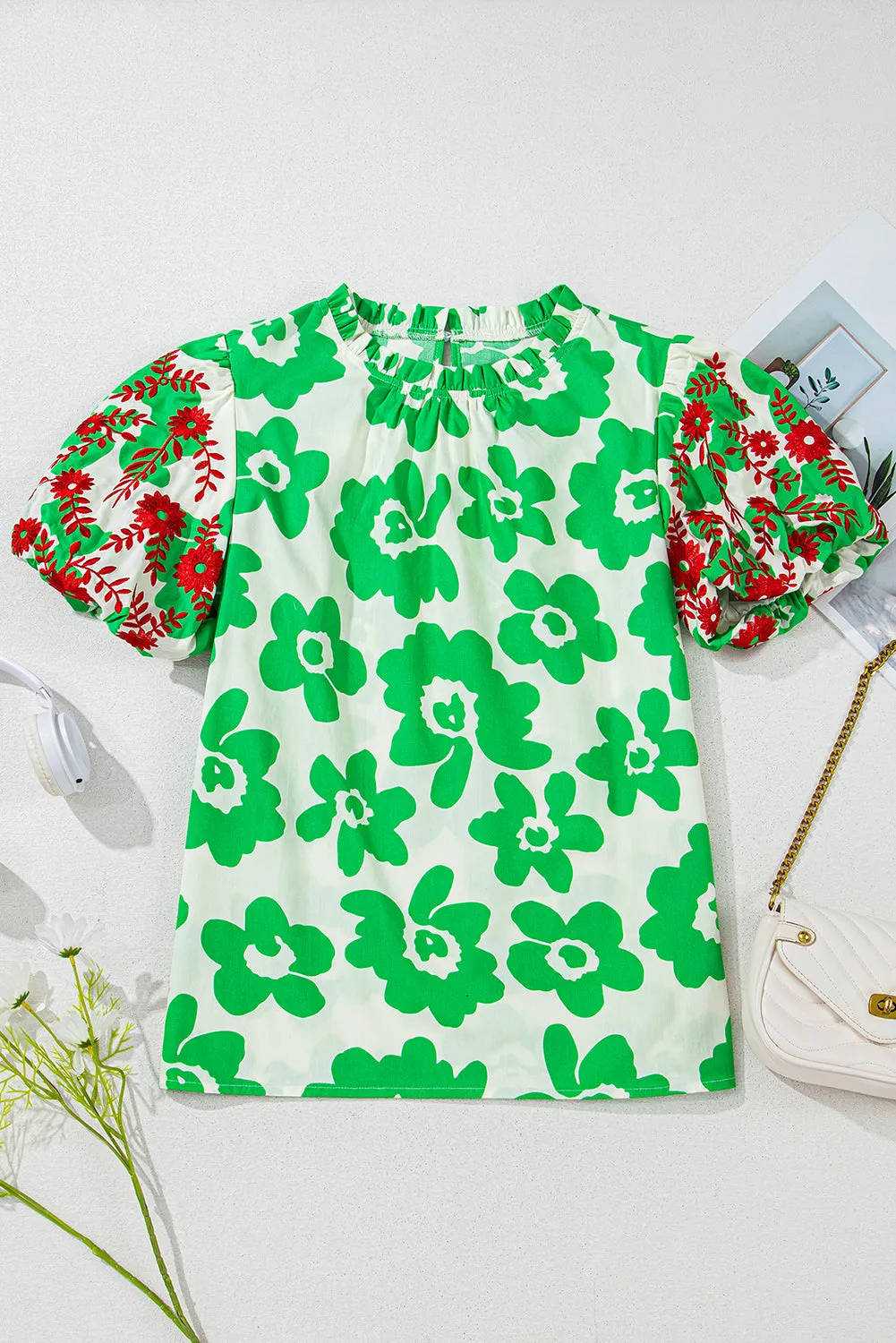 Green Contrast Embroidered Puff Short Sleeve Floral Blouse