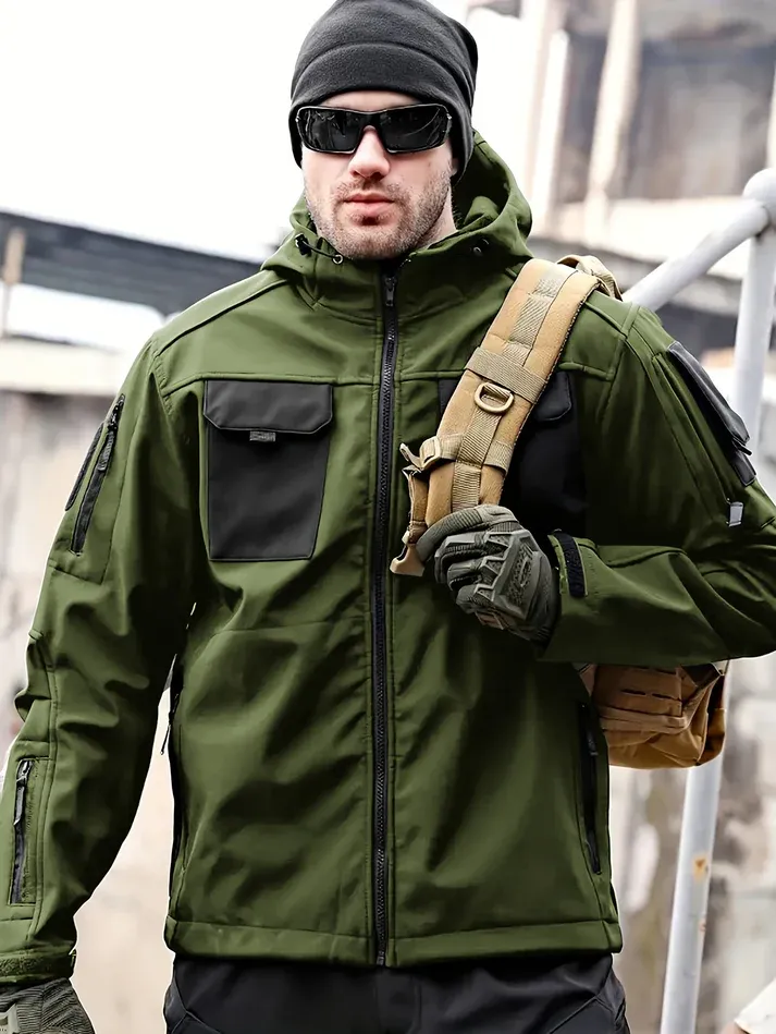 Jackets in tactical design with hood for active men