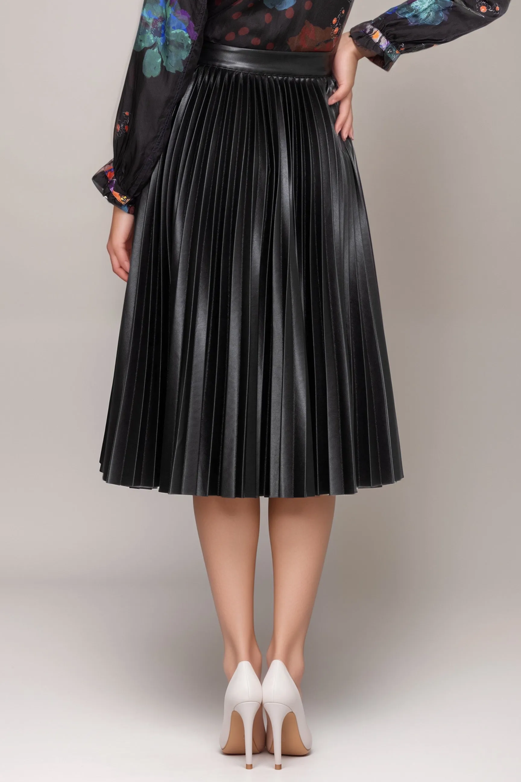 Johnny Was Jade Black Emmi Vegan Leather Pleated Midi Skirt L70724