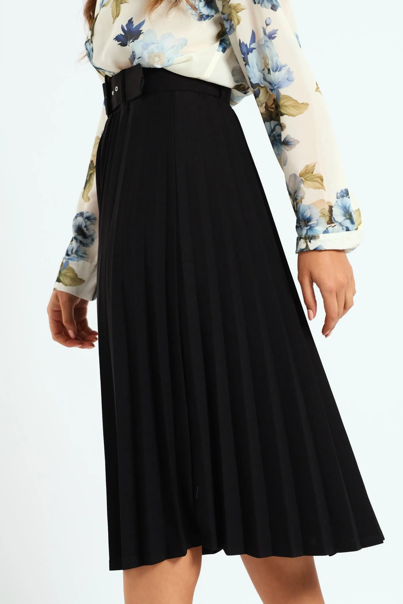 Ladies Covered Belt Pleated Midi Skirt - Black