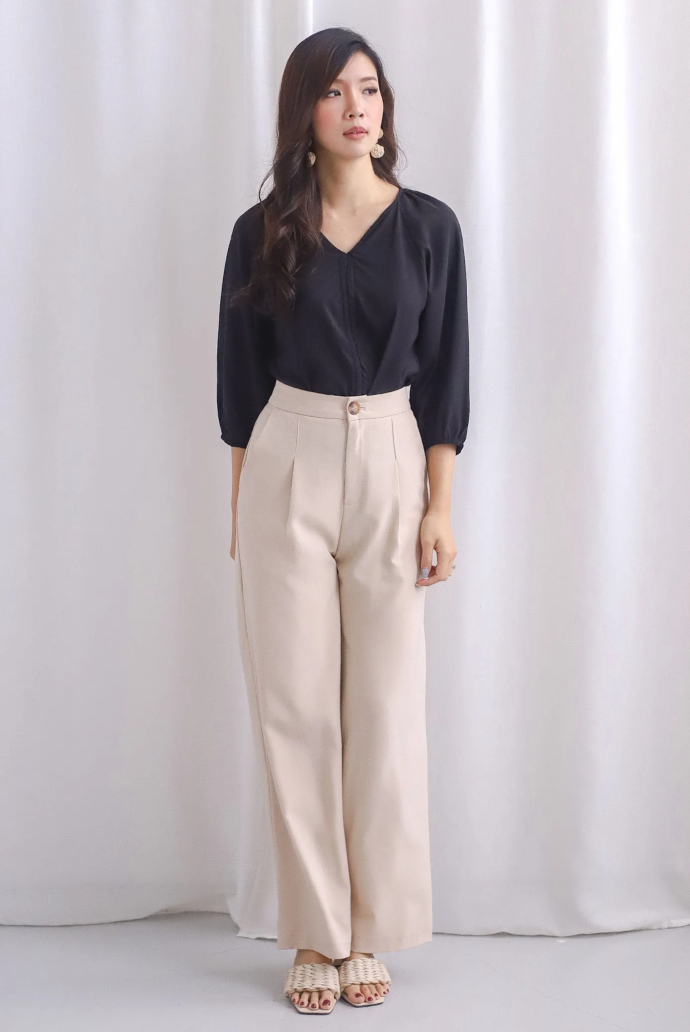 Langford Drawstring Sleeve Top In Black