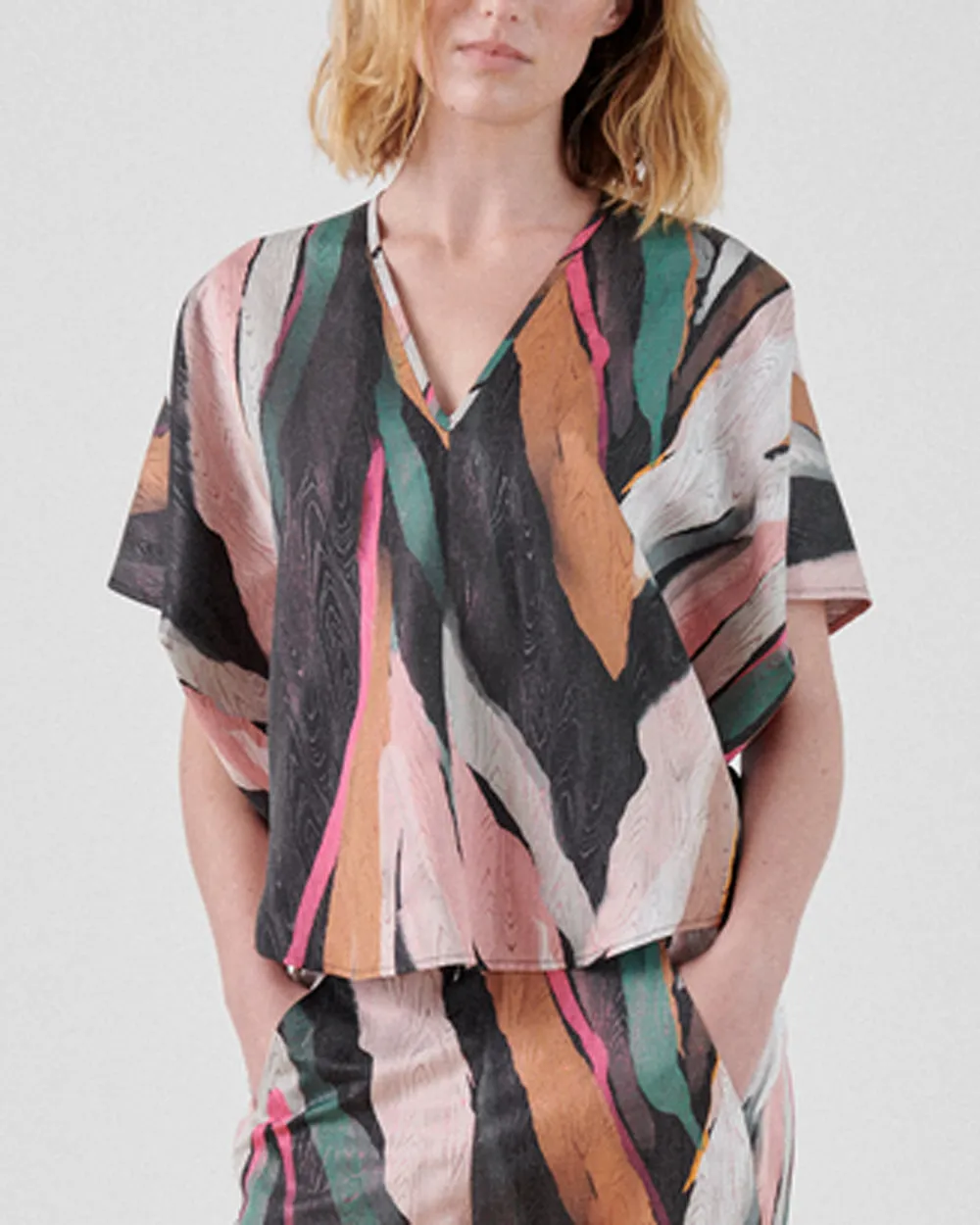 Multicolor Metallic Jacquard Circle Top