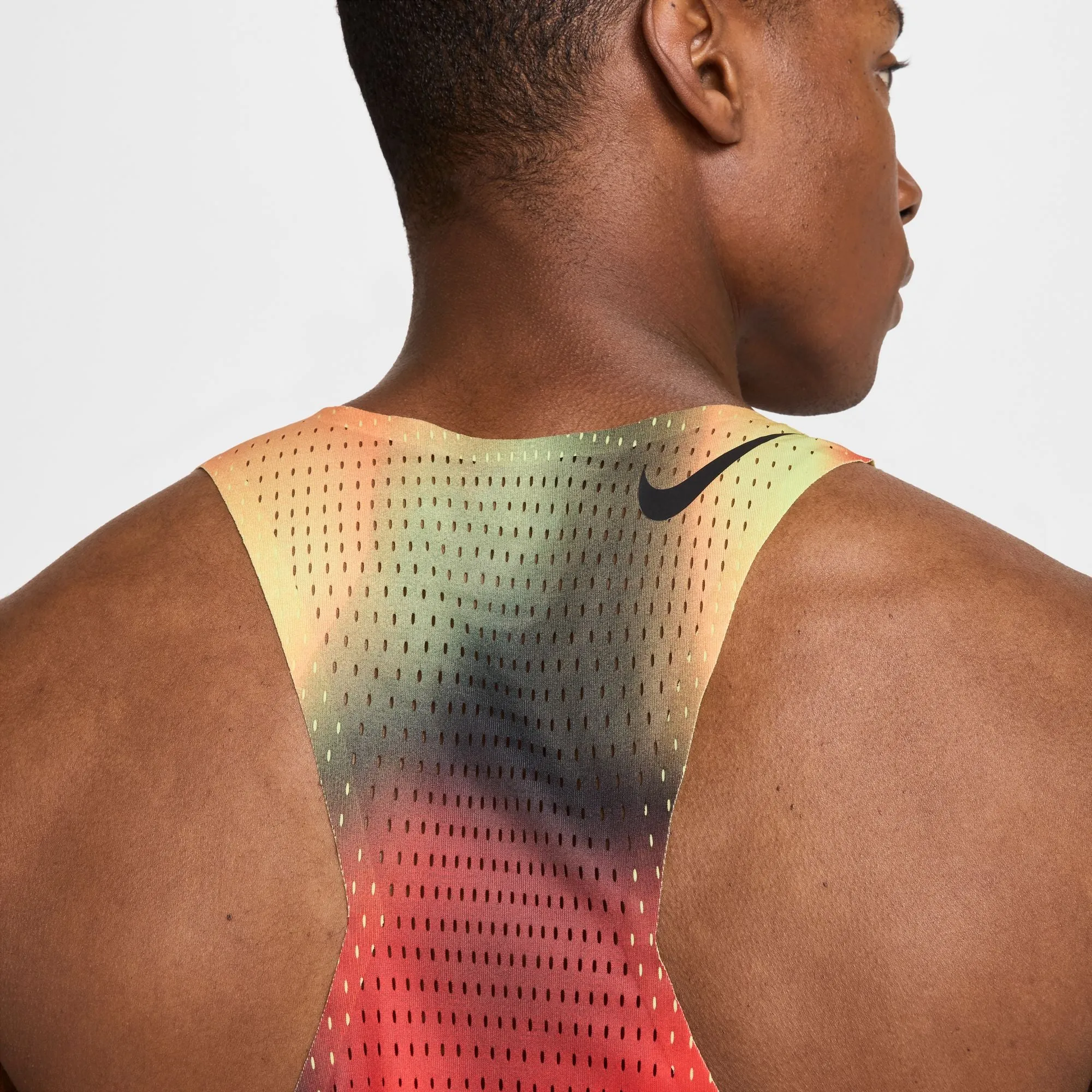 Nike Men's Dri-FIT AeroSwift ADV Running Vest Light Lemon Twist / Light Crimson / Black