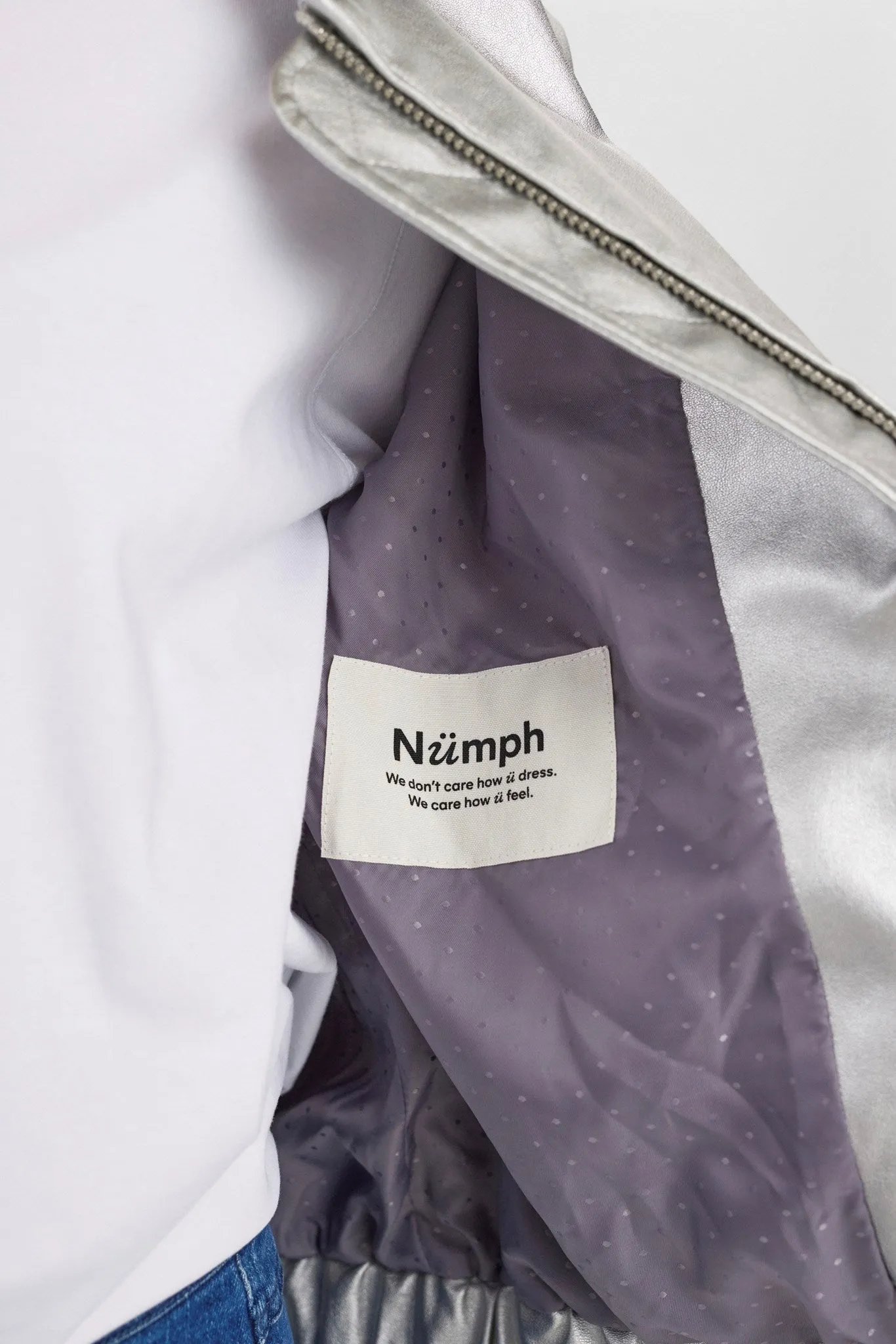 NUELLANORA METALLIC JACKET - Silver