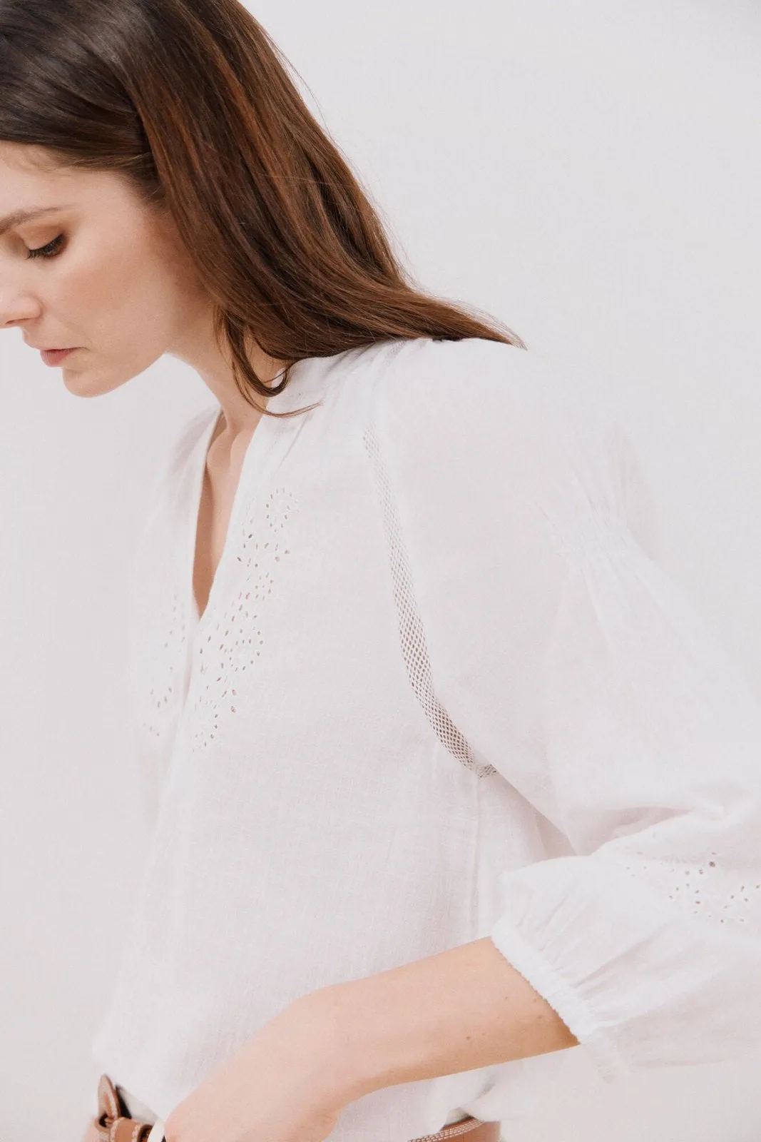 Openwork embroidered blouse - White