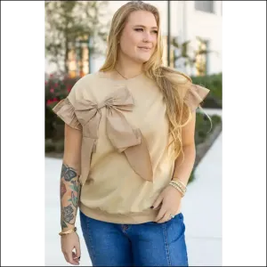 Parchment Ruffle Bowknot: Finally, a Top that Loves your Curves ! Needful Things. 😜