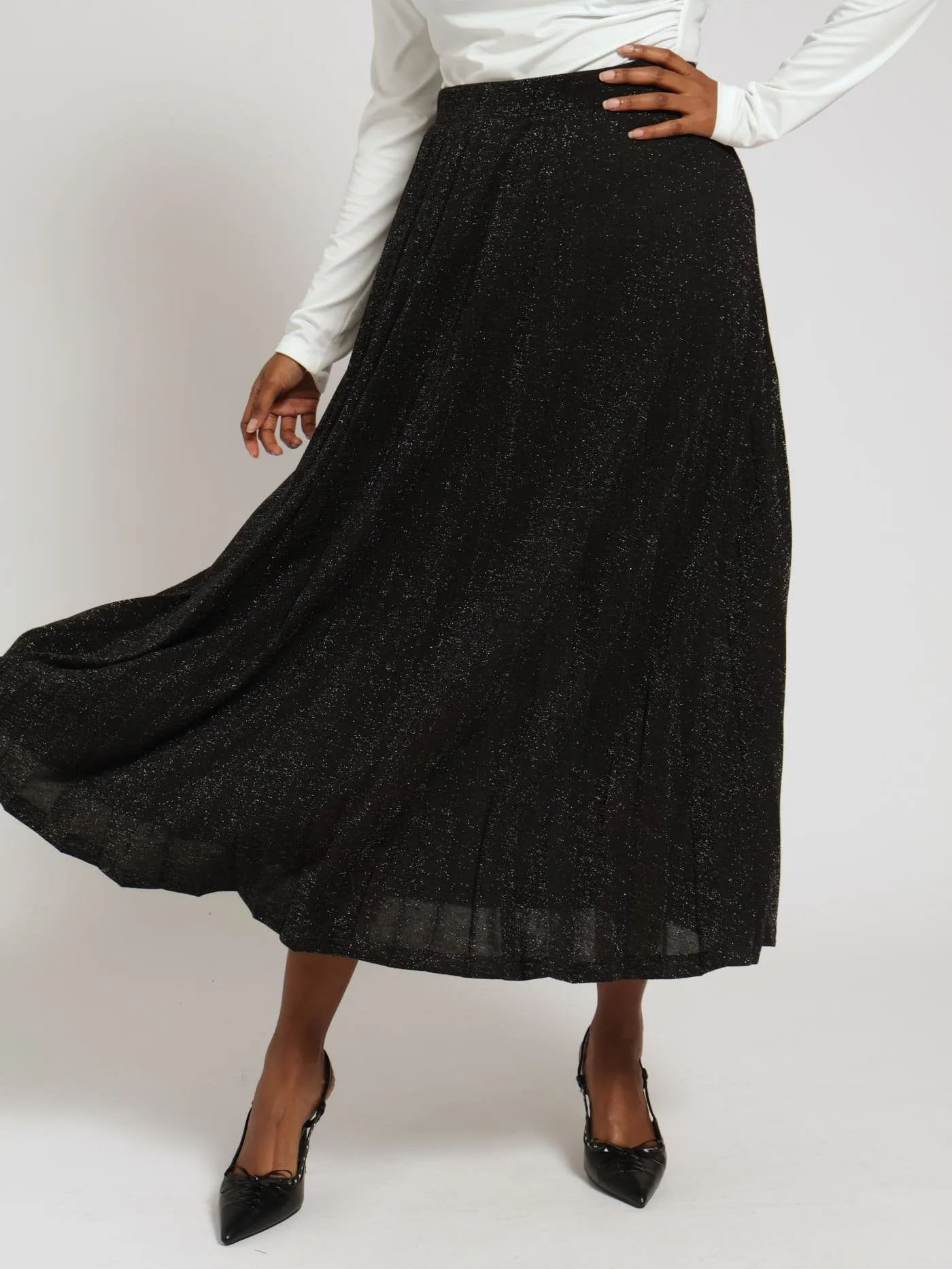 Pleated Shimmer Midi Skirt - Black
