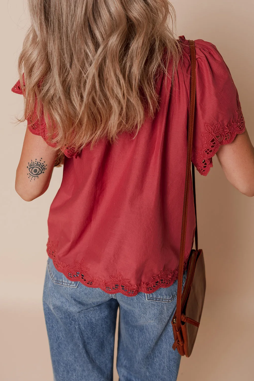 Red Dahlia Floral Embroidered Scallop Trim Short Sleeve V Neck Blouse