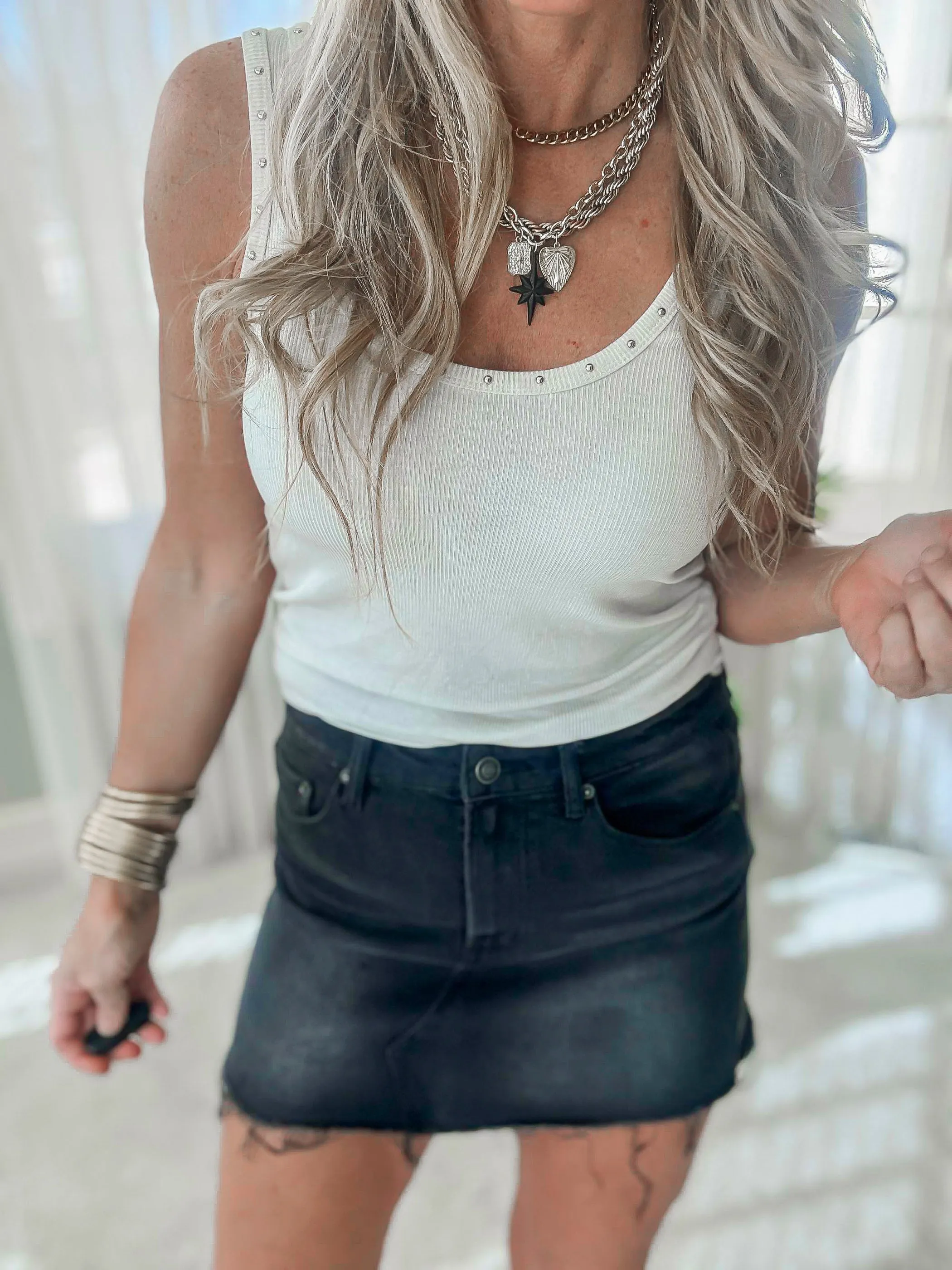Ribbed Metallic Stud Basic Tank Top | POL