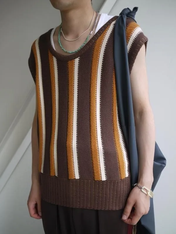 ROOTS KNIT VEST