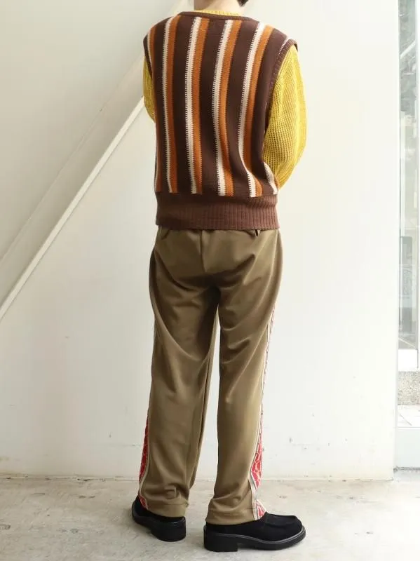 ROOTS KNIT VEST