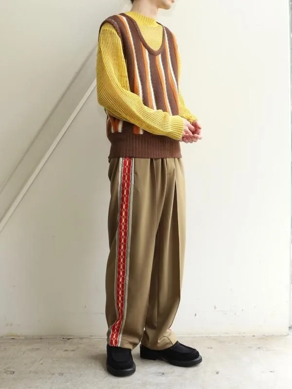 ROOTS KNIT VEST