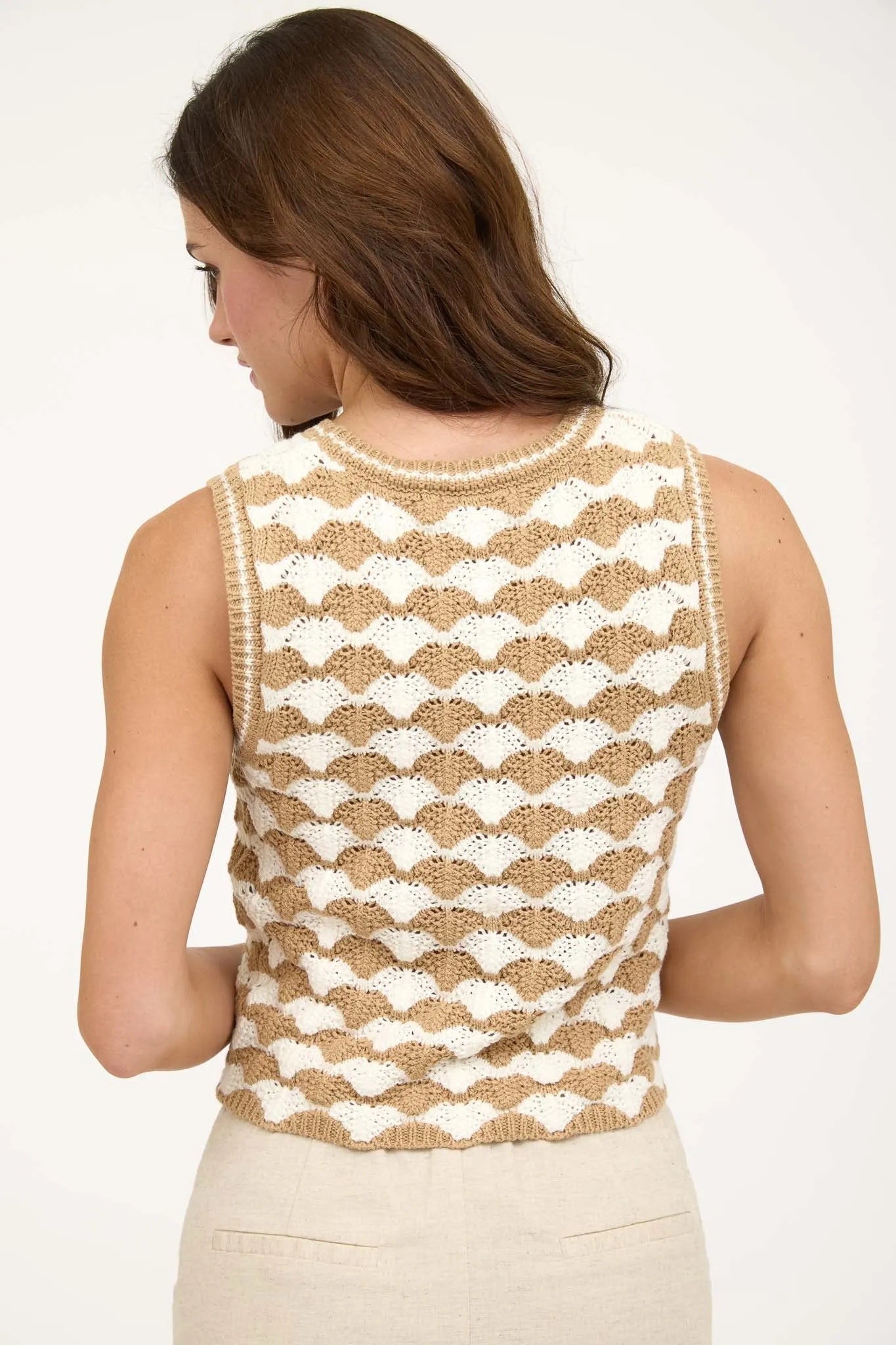 SCALLOP PATTERN SLEEVELESS PULLOVER SWEATER VEST