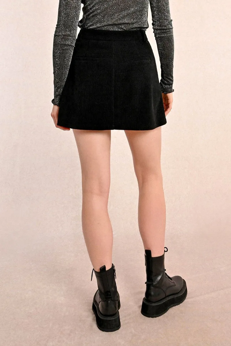 SHORT SKIRT, PLEATED IN VELVET