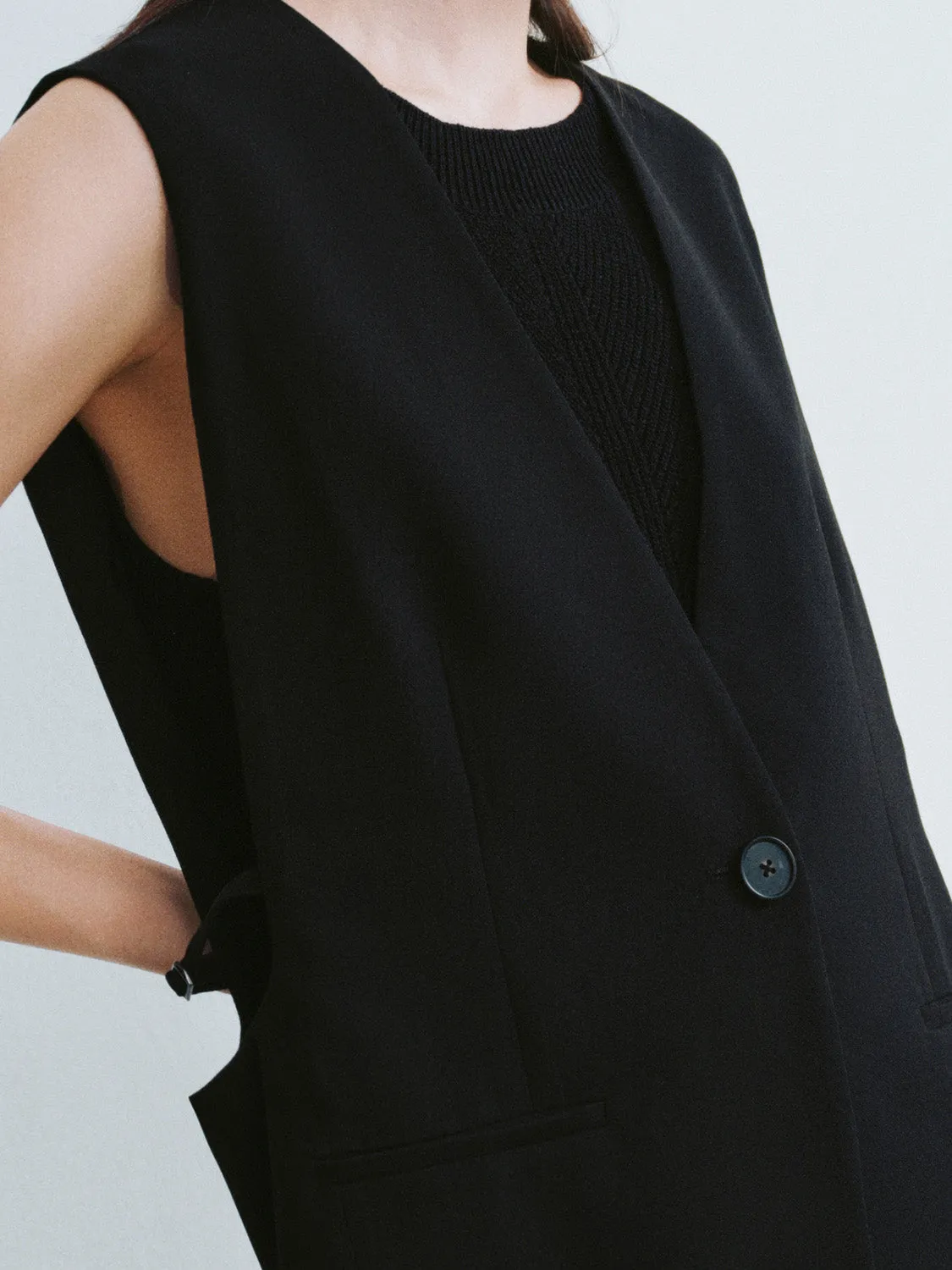 Sleeveless Glamor Vests