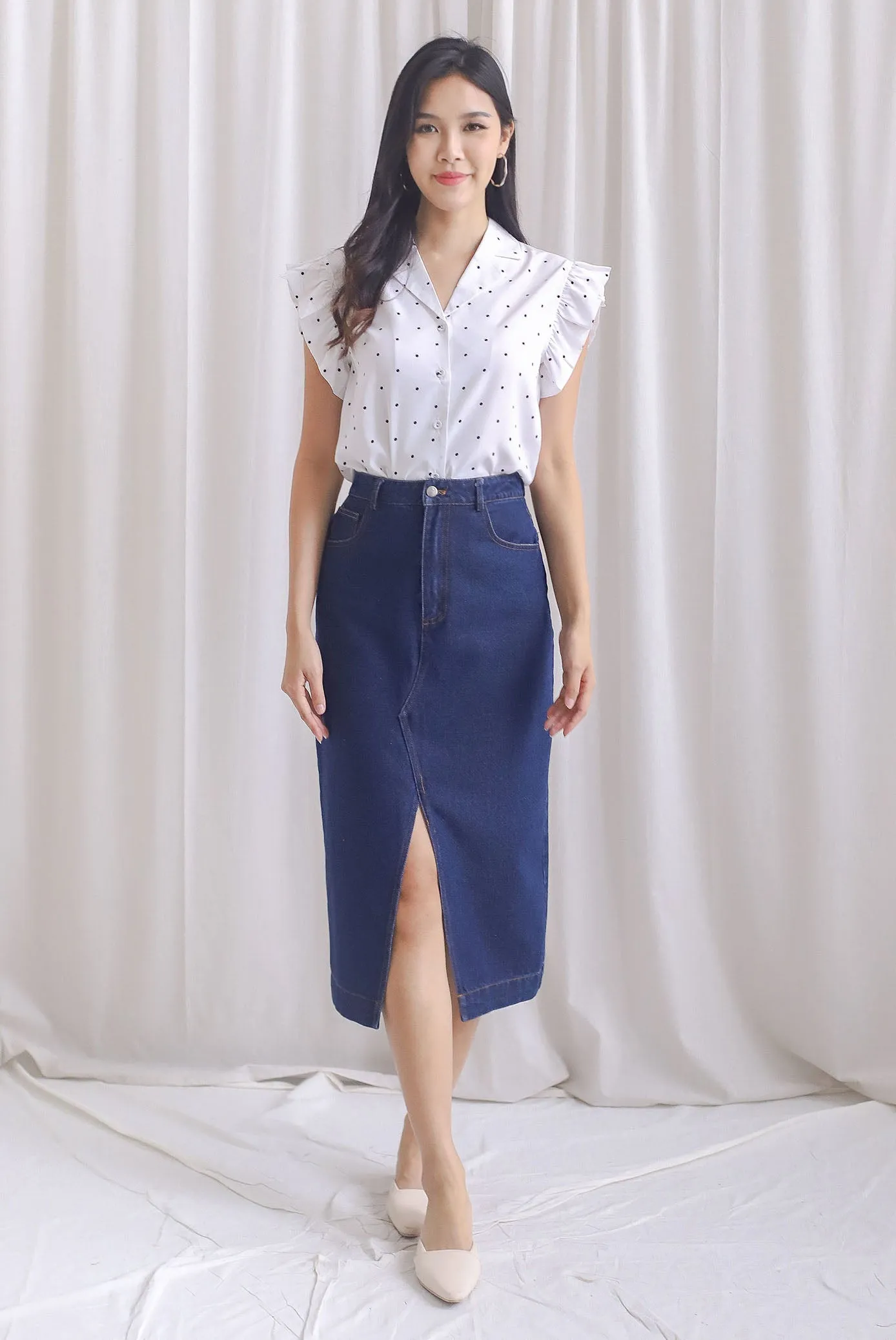 Sola Polkadot Flutter Sleeve Top In White