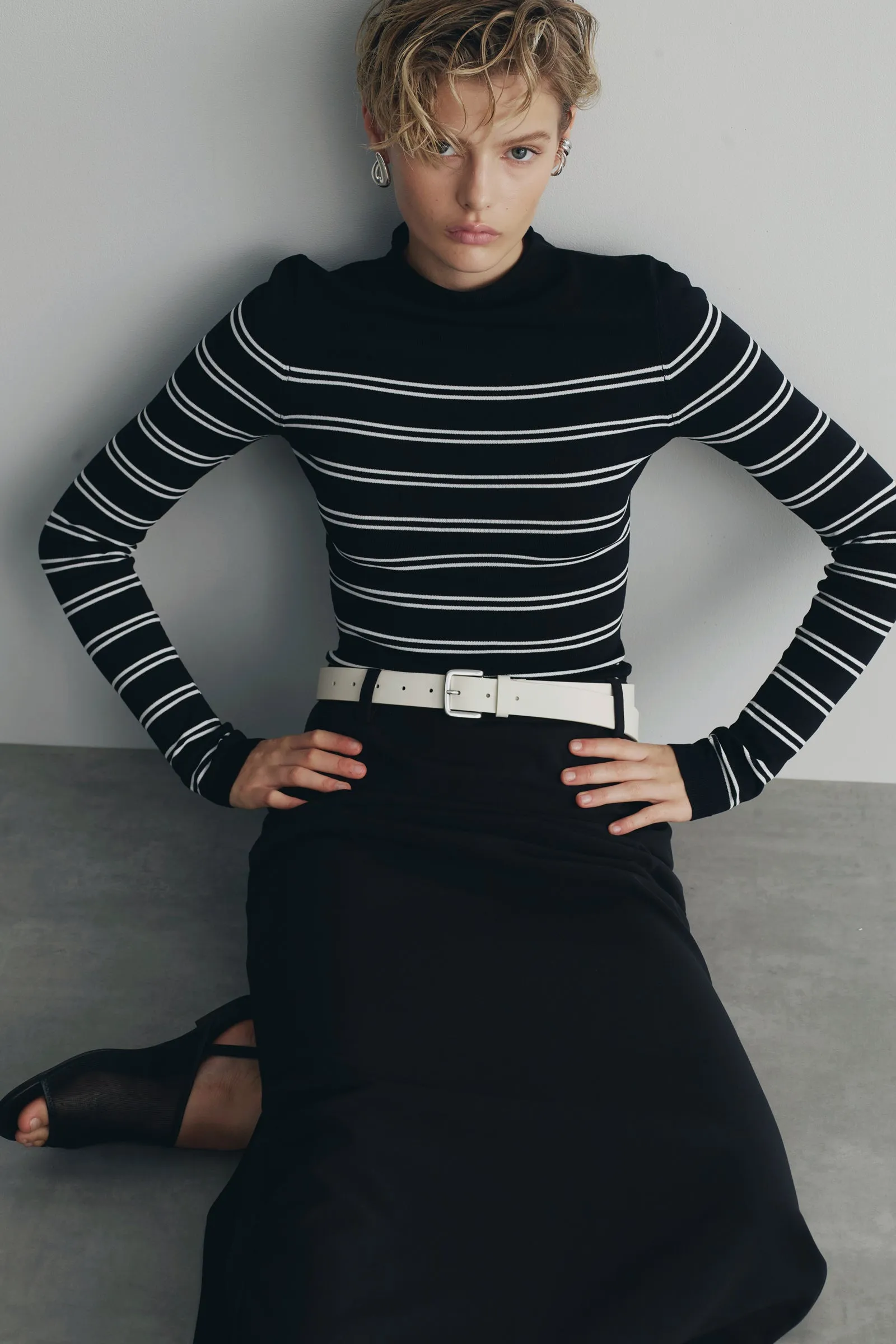 TABI SHEER KNIT