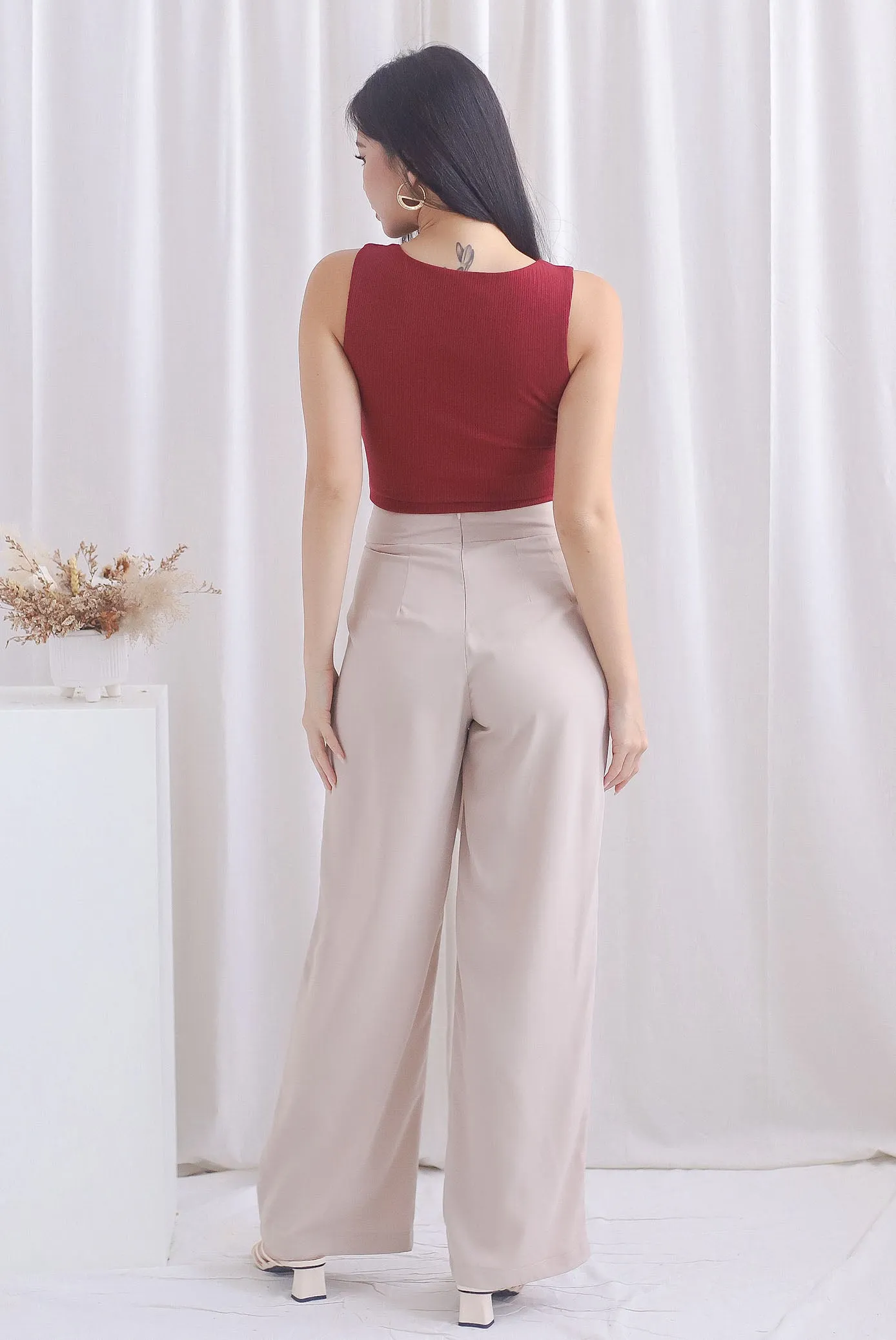 TDC Karin Sweetheart Top In Wine Red