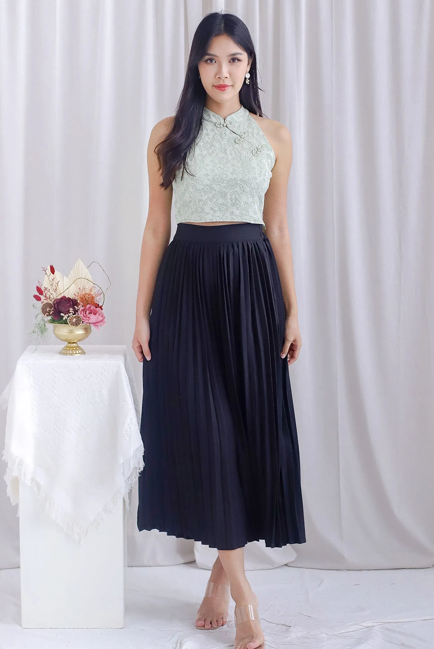 Tina Emboss Cut In Cheongsam Top In Green