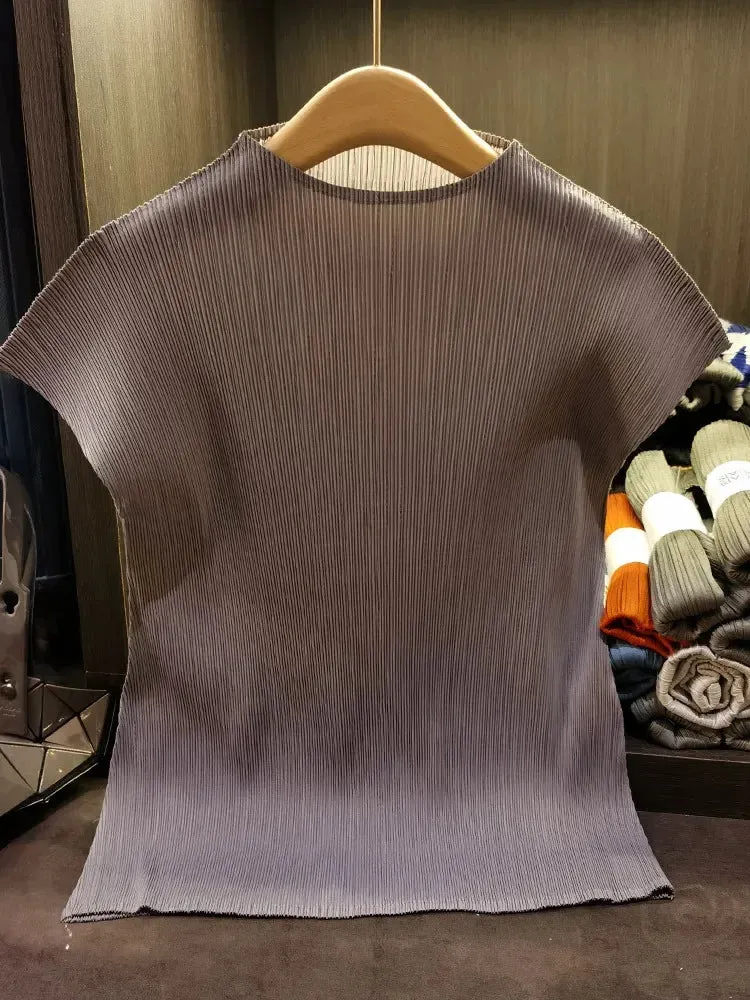 Versatile Classic Simple Solid Color Stand Up Collar Pleated Top Women Slim Slim Short Sleeve Miyake T-shirt Summer