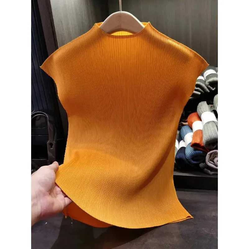 Versatile Classic Simple Solid Color Stand Up Collar Pleated Top Women Slim Slim Short Sleeve Miyake T-shirt Summer