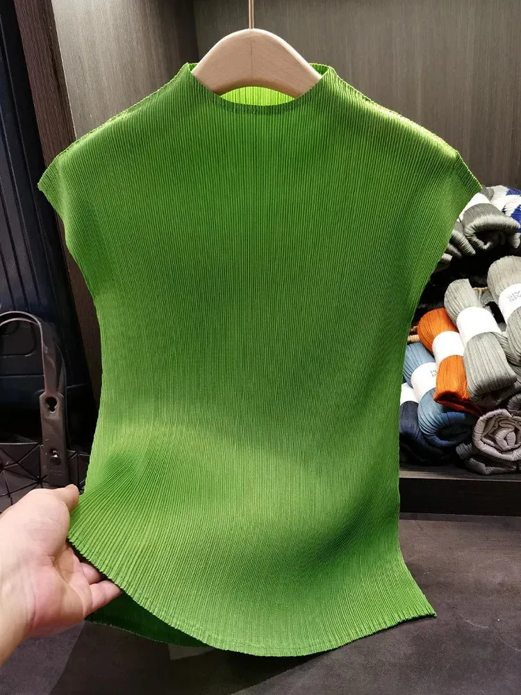 Versatile Classic Simple Solid Color Stand Up Collar Pleated Top Women Slim Slim Short Sleeve Miyake T-shirt Summer