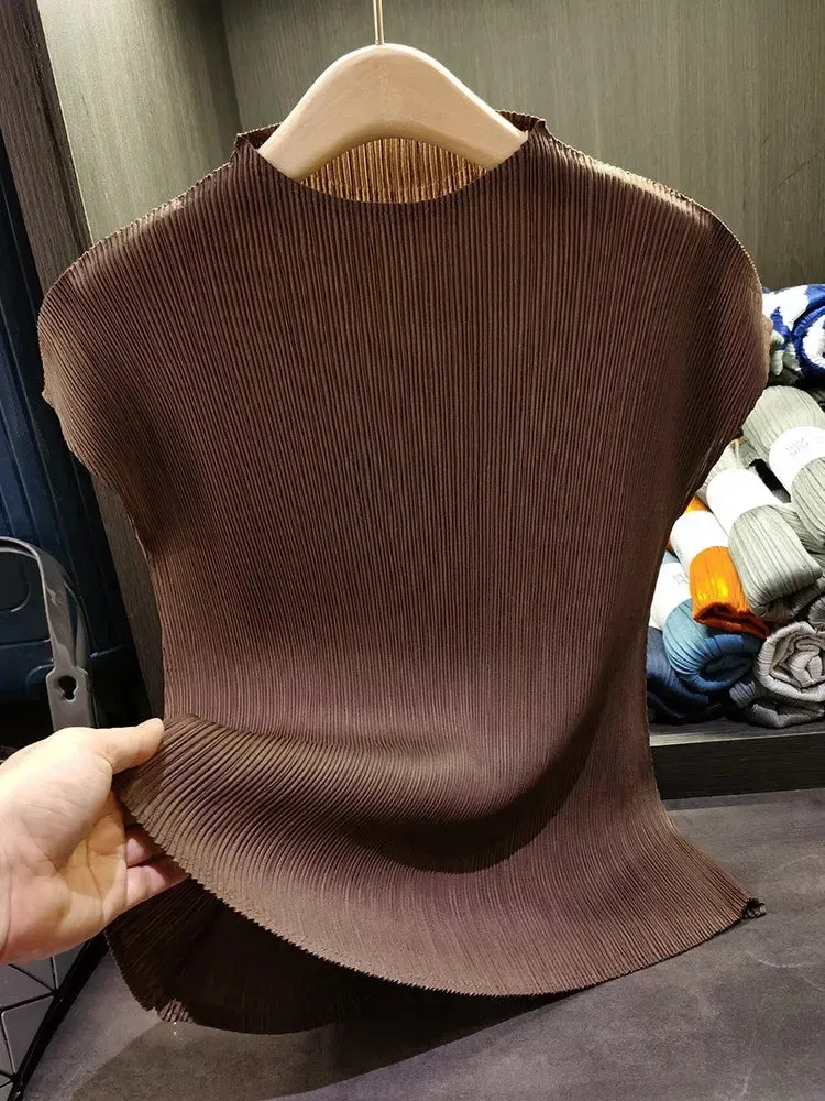 Versatile Classic Simple Solid Color Stand Up Collar Pleated Top Women Slim Slim Short Sleeve Miyake T-shirt Summer