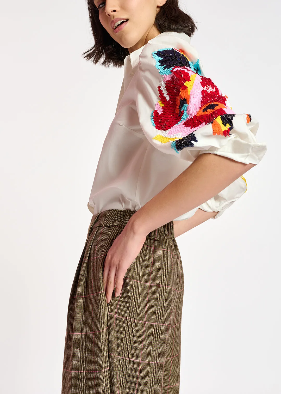 White cotton embroidered puffed-sleeve shirt