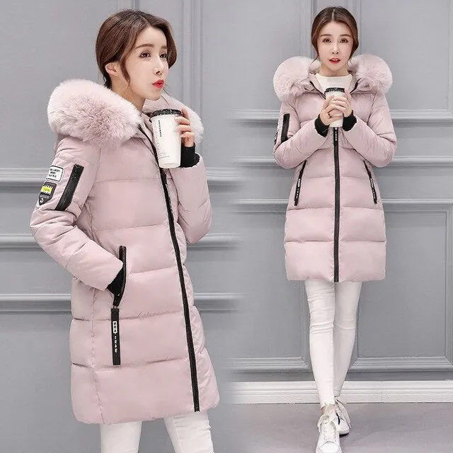 Women's premium winter coat, Clus, featuring a removable fur collar
