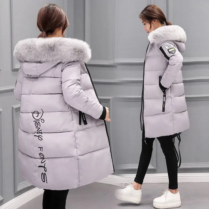 Women's premium winter coat, Clus, featuring a removable fur collar