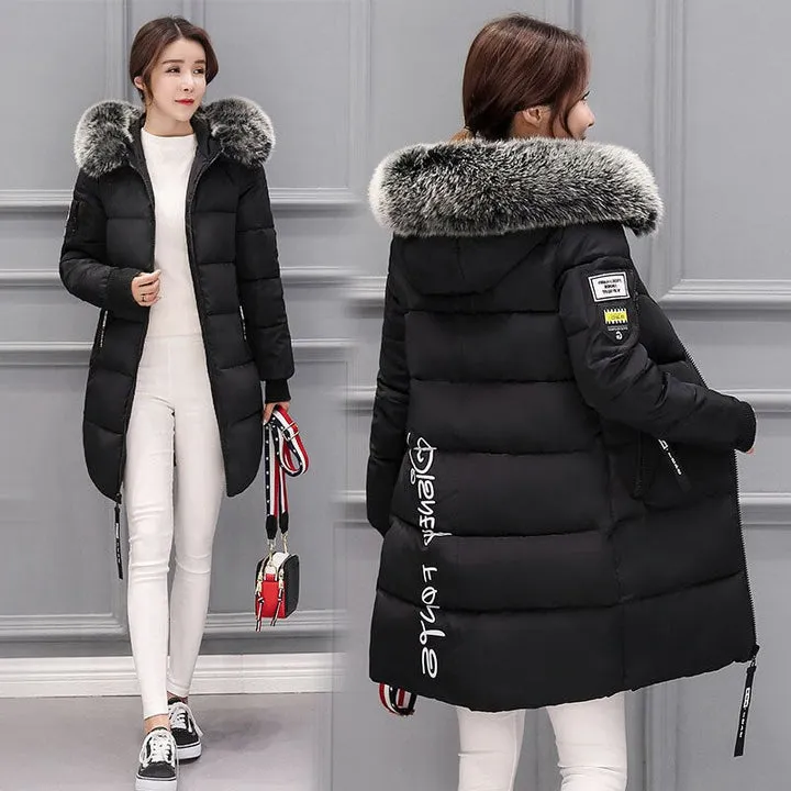 Women's premium winter coat, Clus, featuring a removable fur collar