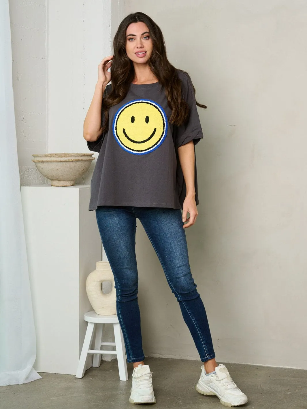 WOMEN'S SHORT SLEEVE FUZZY GRAPHIC DETAILED OVERSIZE TOP
