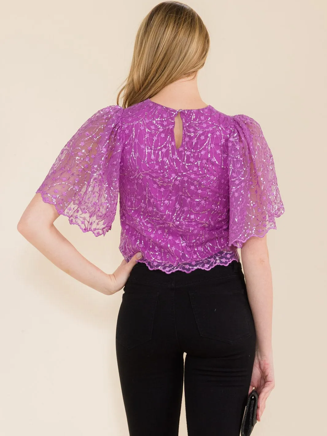 WOMEN'S SHORT SLEEVE SEQUINS DETAILED CROP TOP