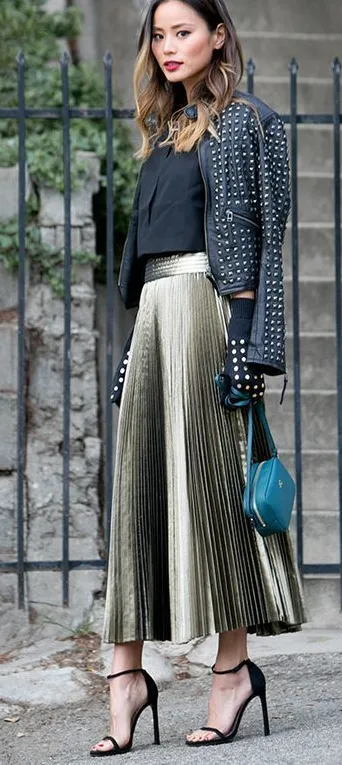 Yves St. Laurent velvet pleated skirt Size 8UK
